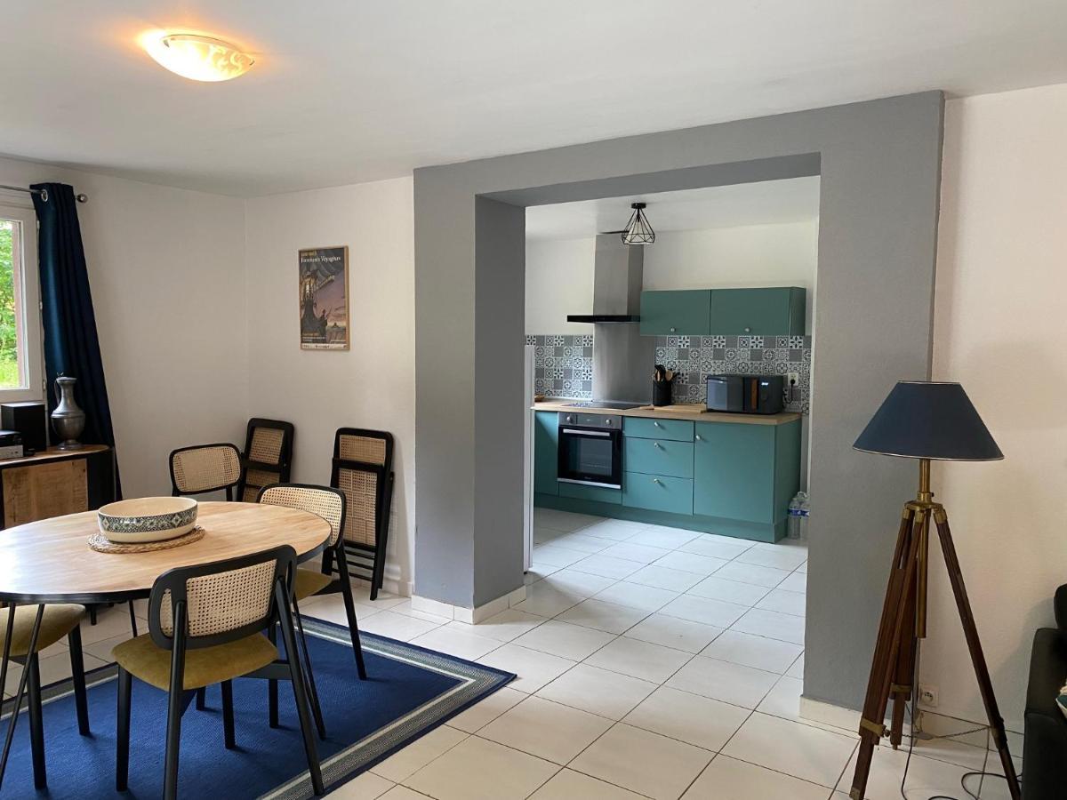 Maison Dans Parc Prive, Sports Et Loisirs Proche Golf Du Coudray Montceaux 르꾸드레몽소 외부 사진
