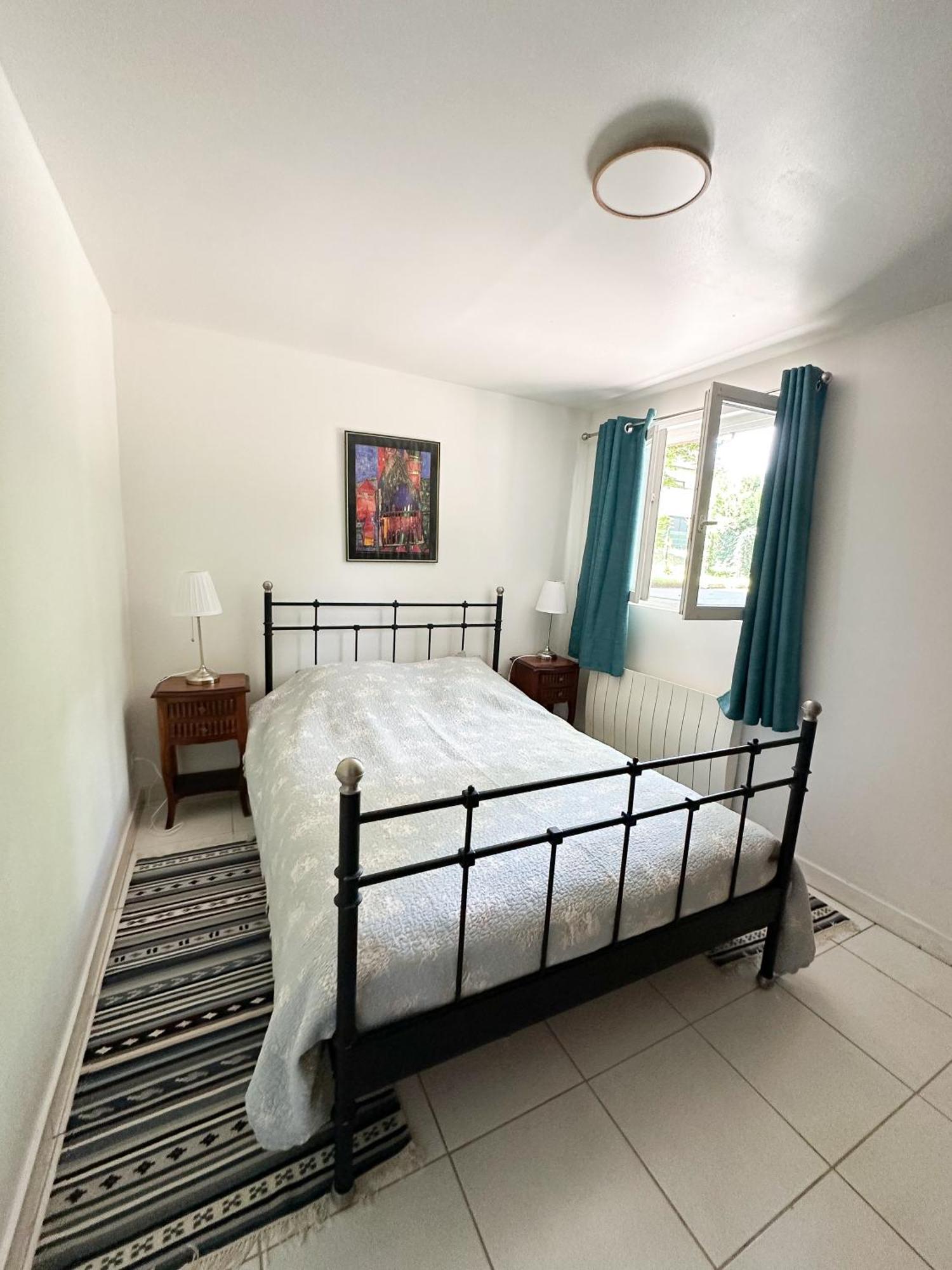 Maison Dans Parc Prive, Sports Et Loisirs Proche Golf Du Coudray Montceaux 르꾸드레몽소 외부 사진